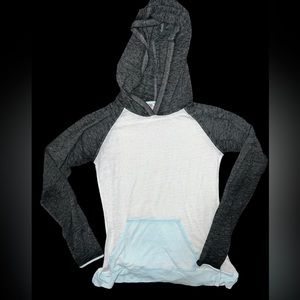 ☠️5/$20☠️ PINK ROSE | FRONT POCKET LONG SLEEVE HOODIE LIGHT WEIGHT SHIRT